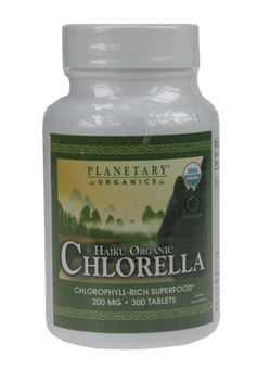 It is also a naturally rich source of chlorophyll, and has been used traditionally as a detoxifying cleanser. Haiku Organic ChlorellaÂ is broken-cell walled, making its nutrients bioavailable. It is cultivated in compliance with USDA Organic regulations, ensuring a superior form of non-GMO chlorella..